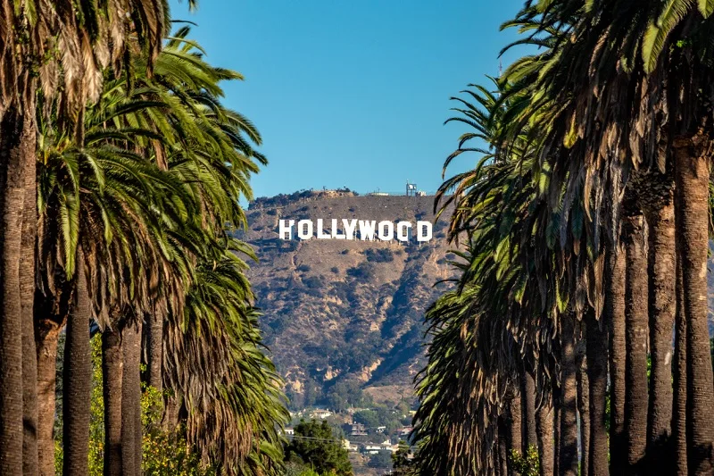 la gay guide