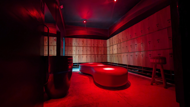 gay sauna phnom penh